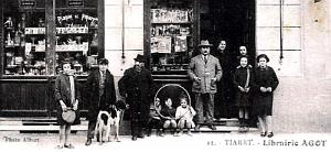 2130- Tiaret - Rue Bugeaud - Librairie2 Famille  Agot